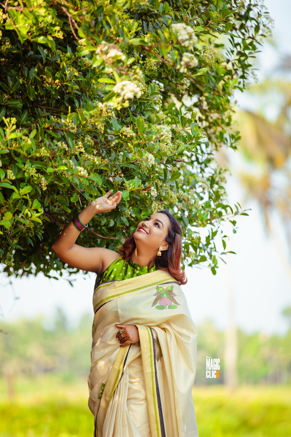 Raja Chithra - Tajore Paintings Digital Printed Tissue saree
