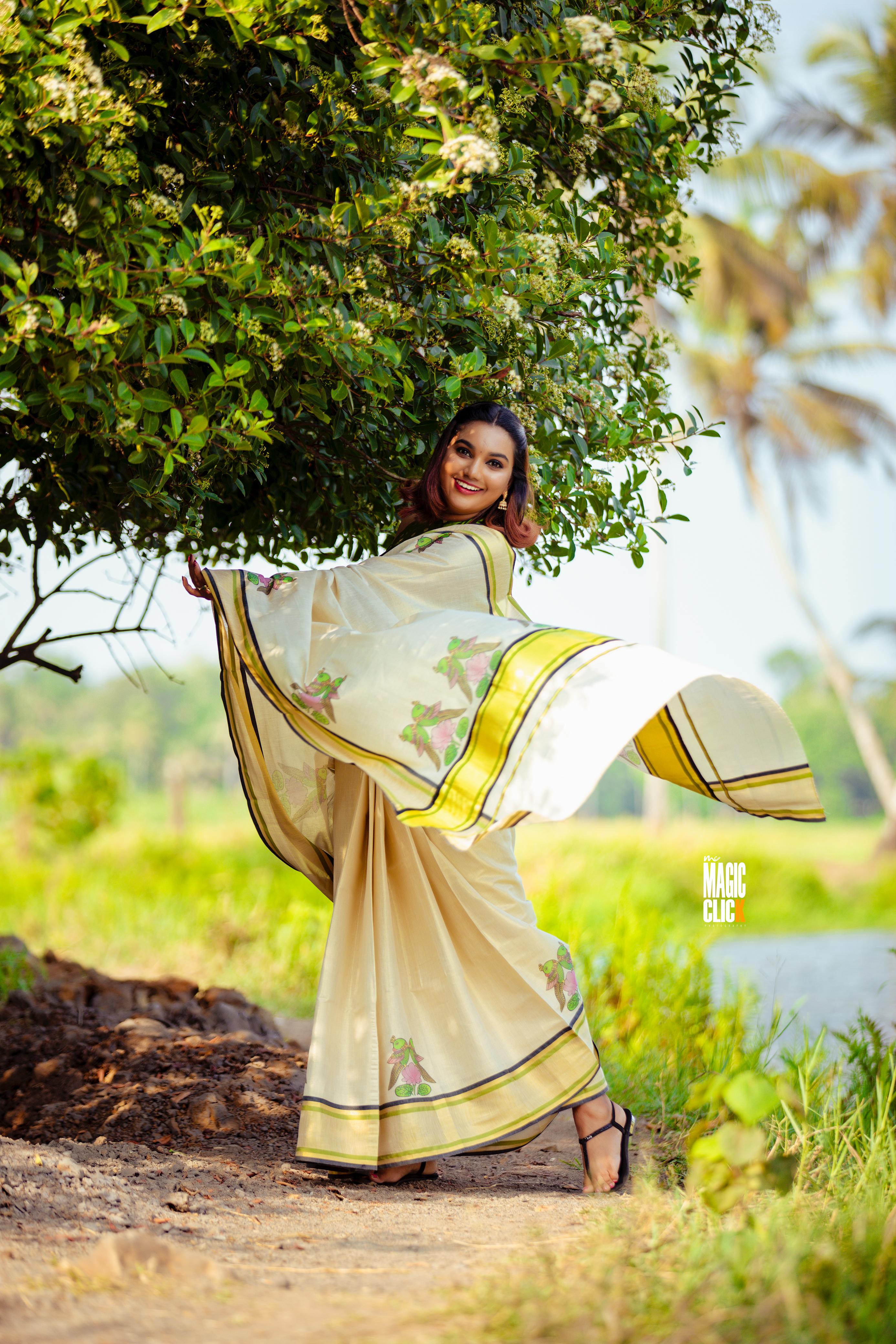 Raja Chithra - Tajore Paintings Digital Printed Tissue saree