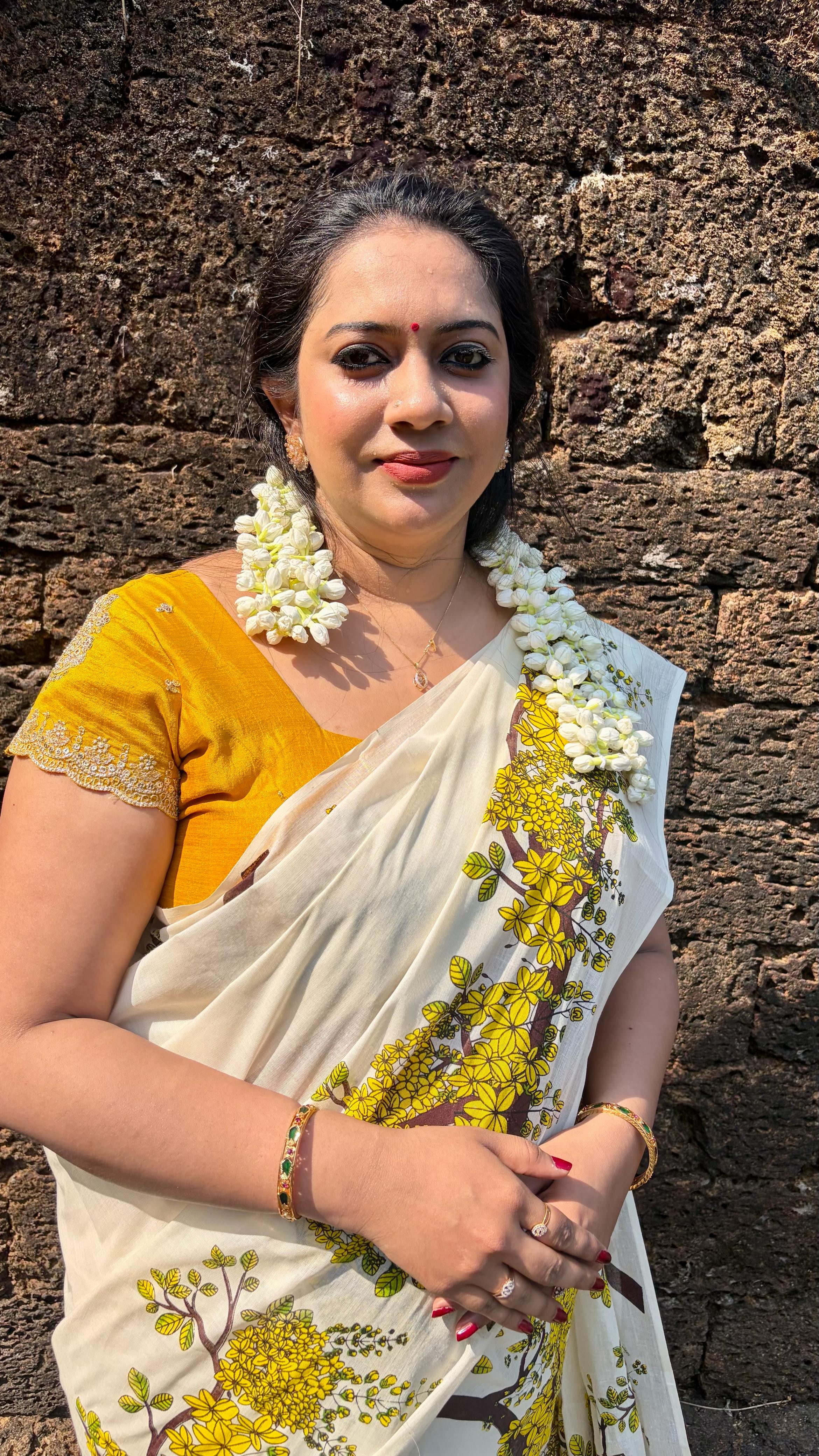 Kannikonna: kanikonna flower printed Cotton Setmundu