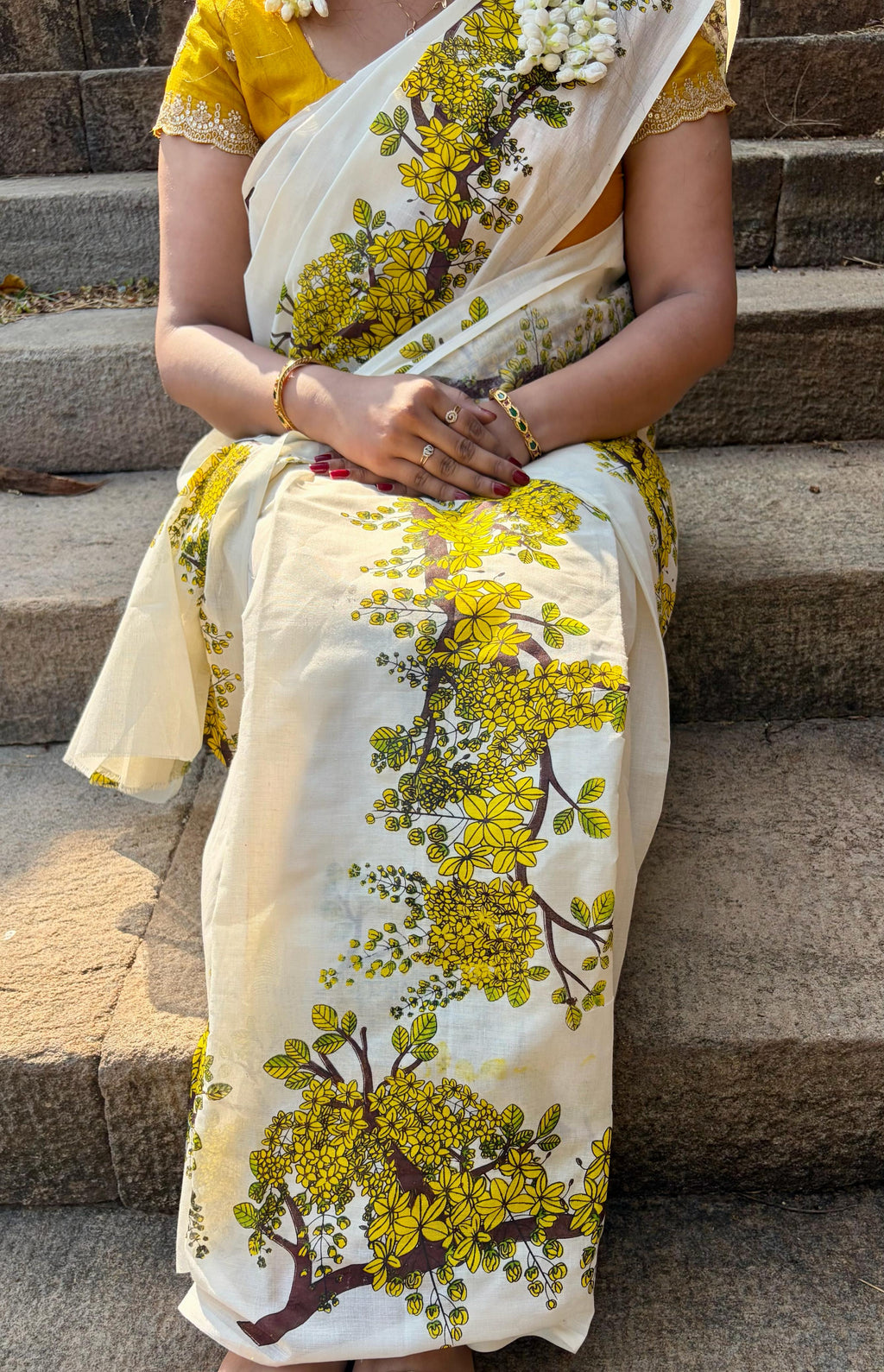 Kannikonna: kanikonna flower printed Cotton Setmundu