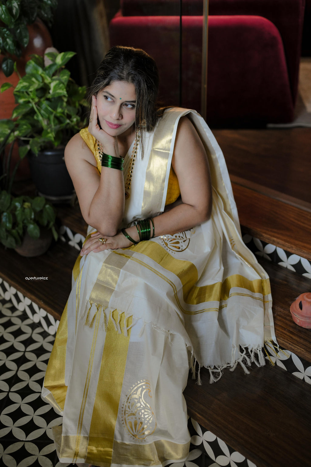 Swarnam Golden Foil Kasavu Set Mundu