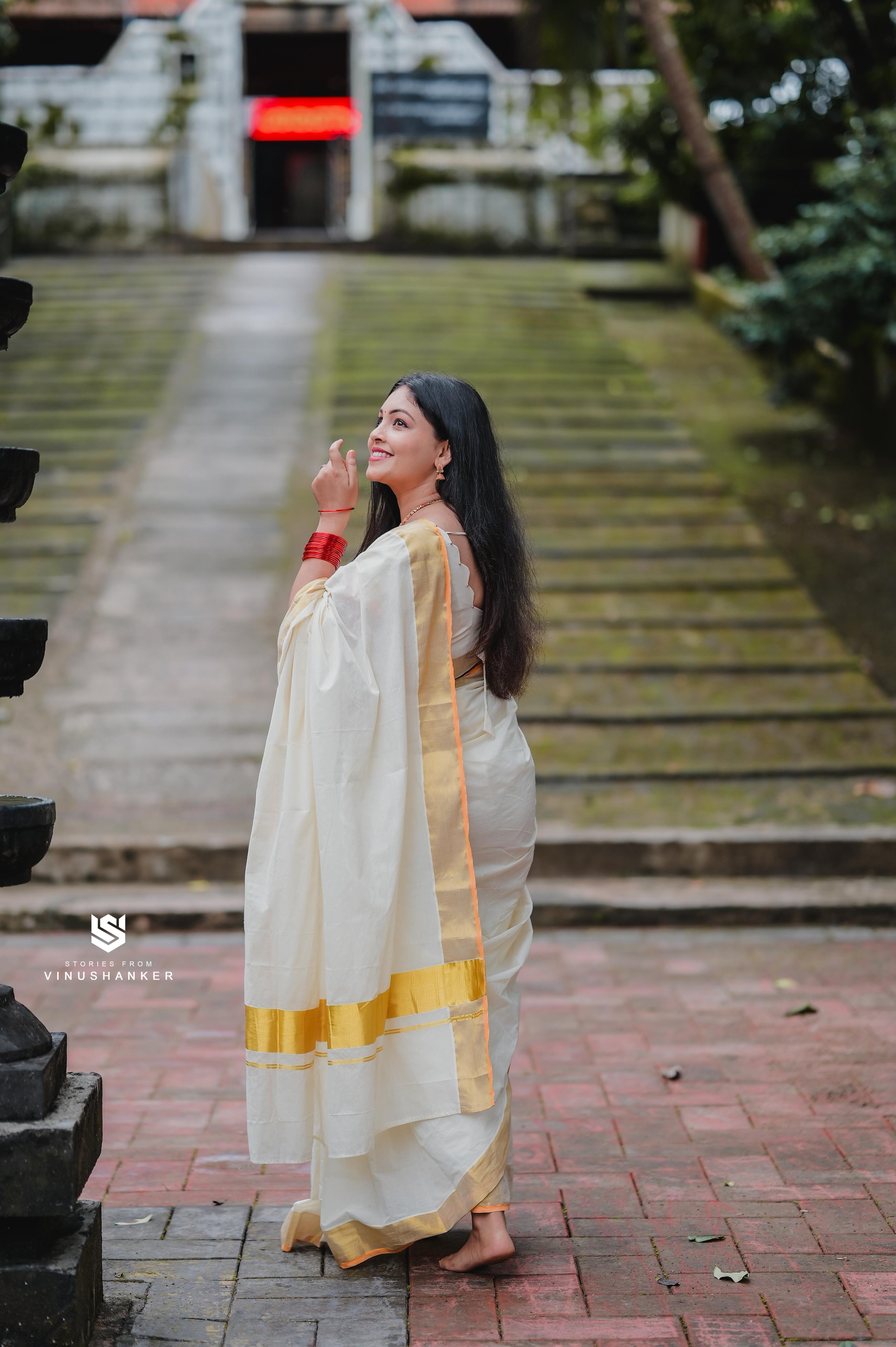 Plain Cotton Kasavu Saree