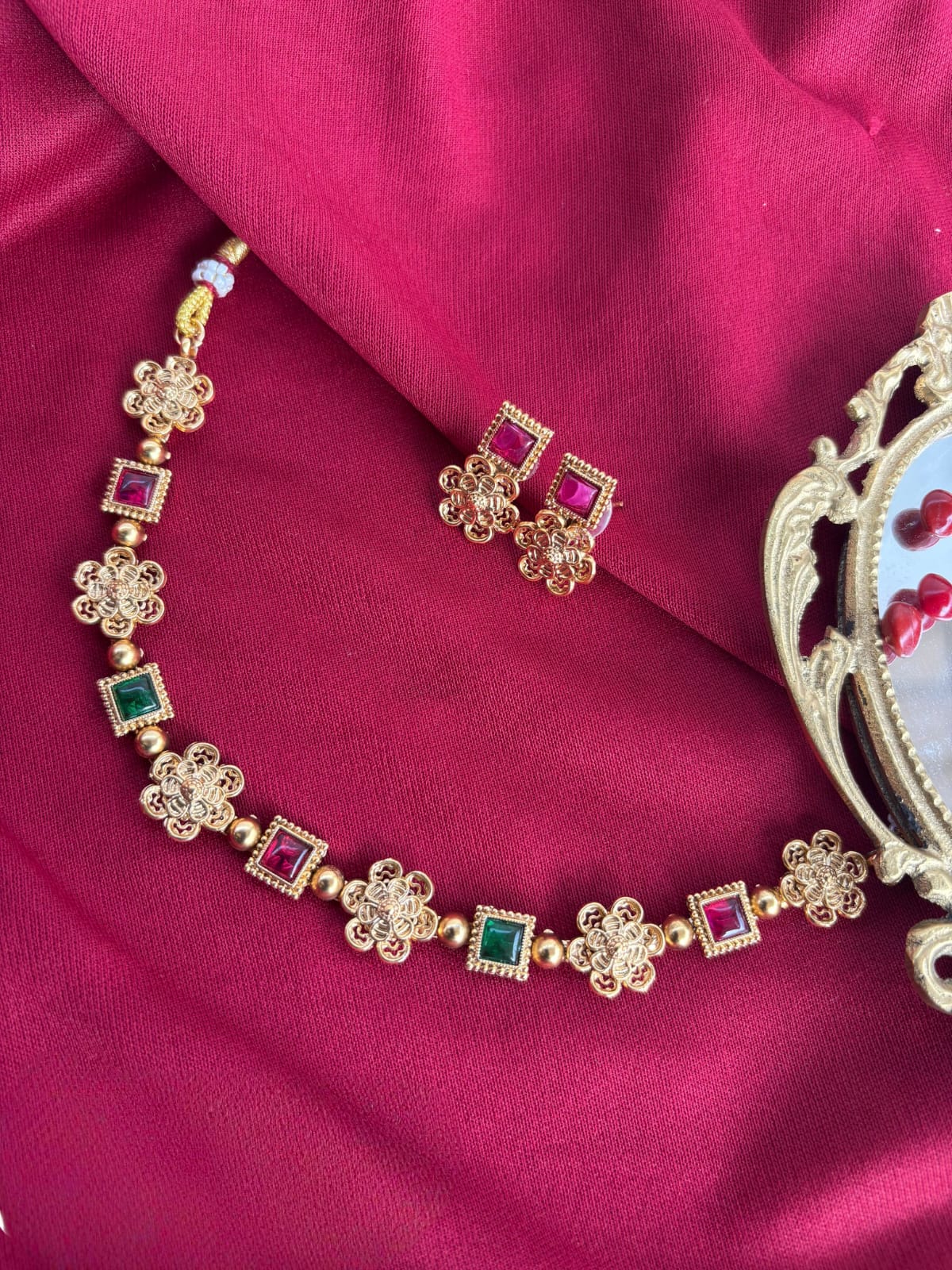 Dayza  necklace