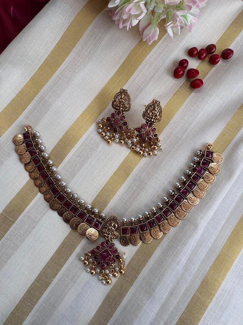 Mandhara necklace