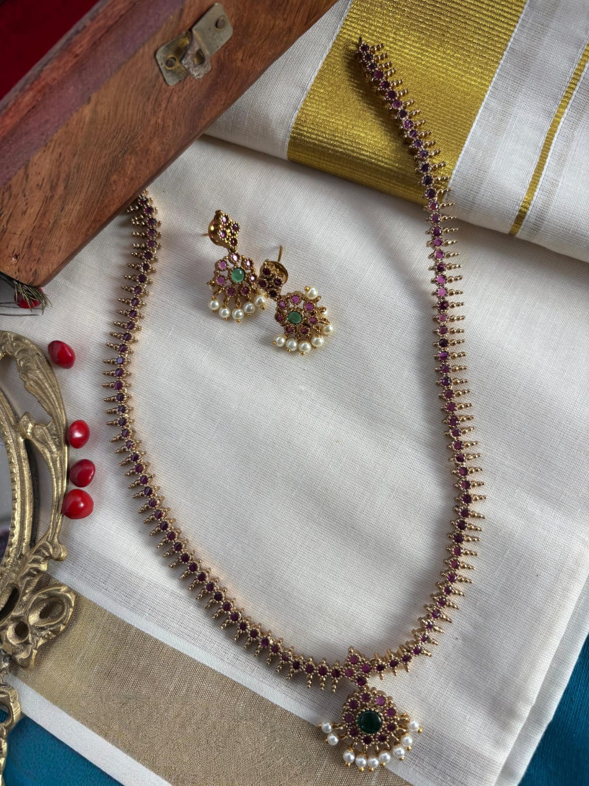 Kaamini necklace