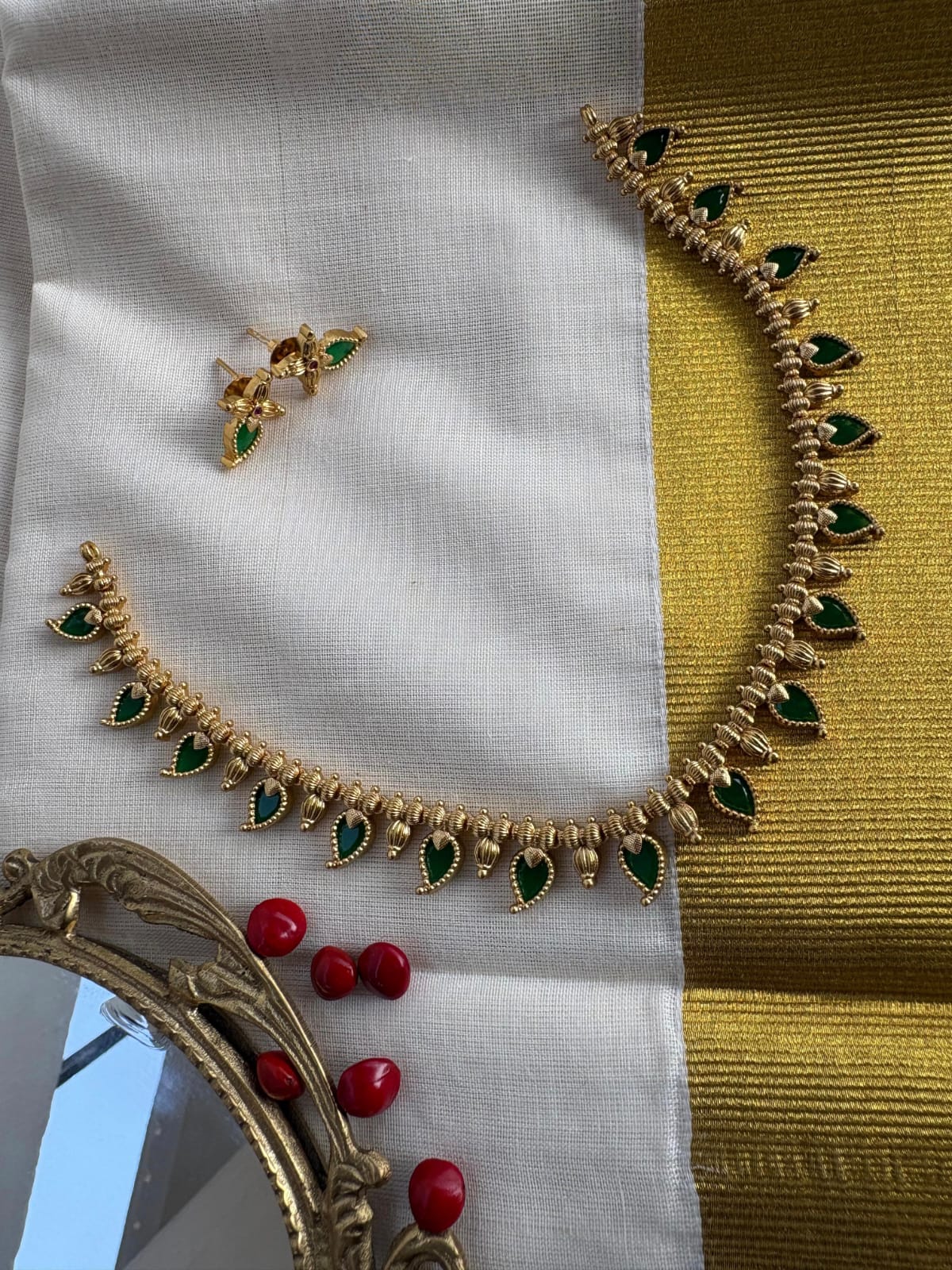 Parvathy necklace