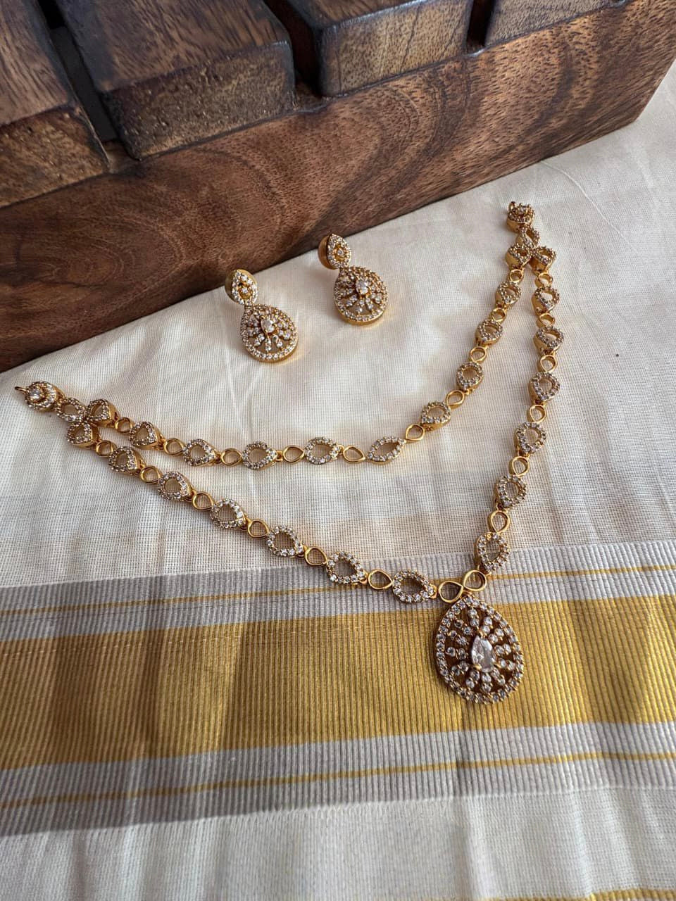 Double layer necklace