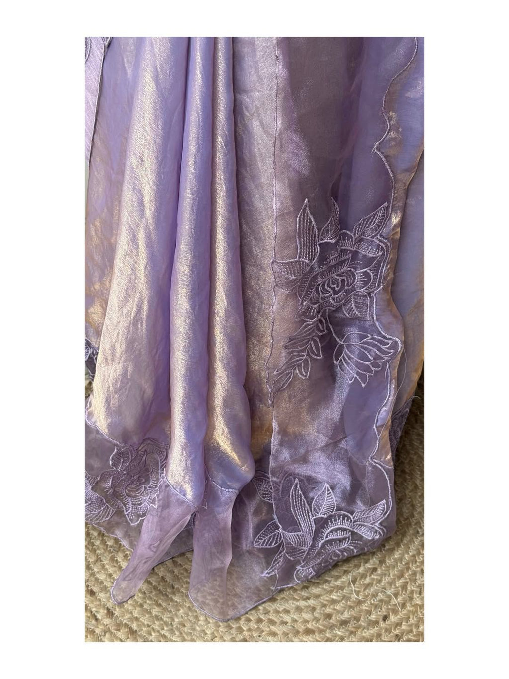 Aloura : Premium Glass Tissue saree