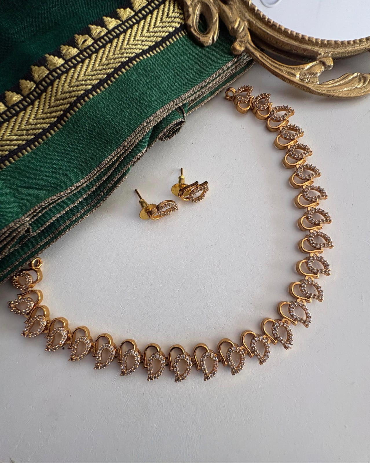 Stone necklace